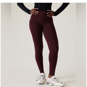 Athleta altitude stash tight in polartec power stretch, size small tall ￼